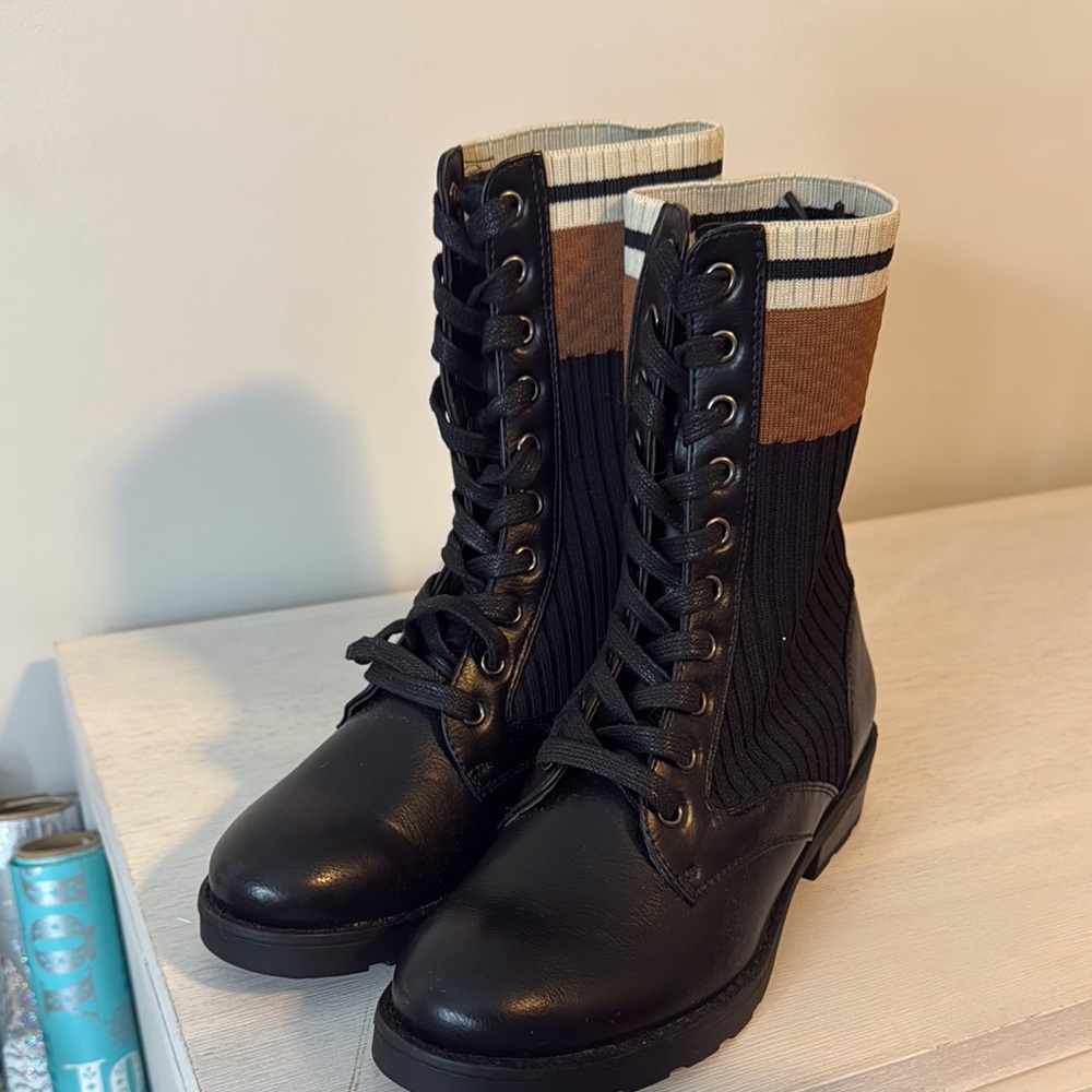 Azalea Wang Black Lace-Up Women's Boots